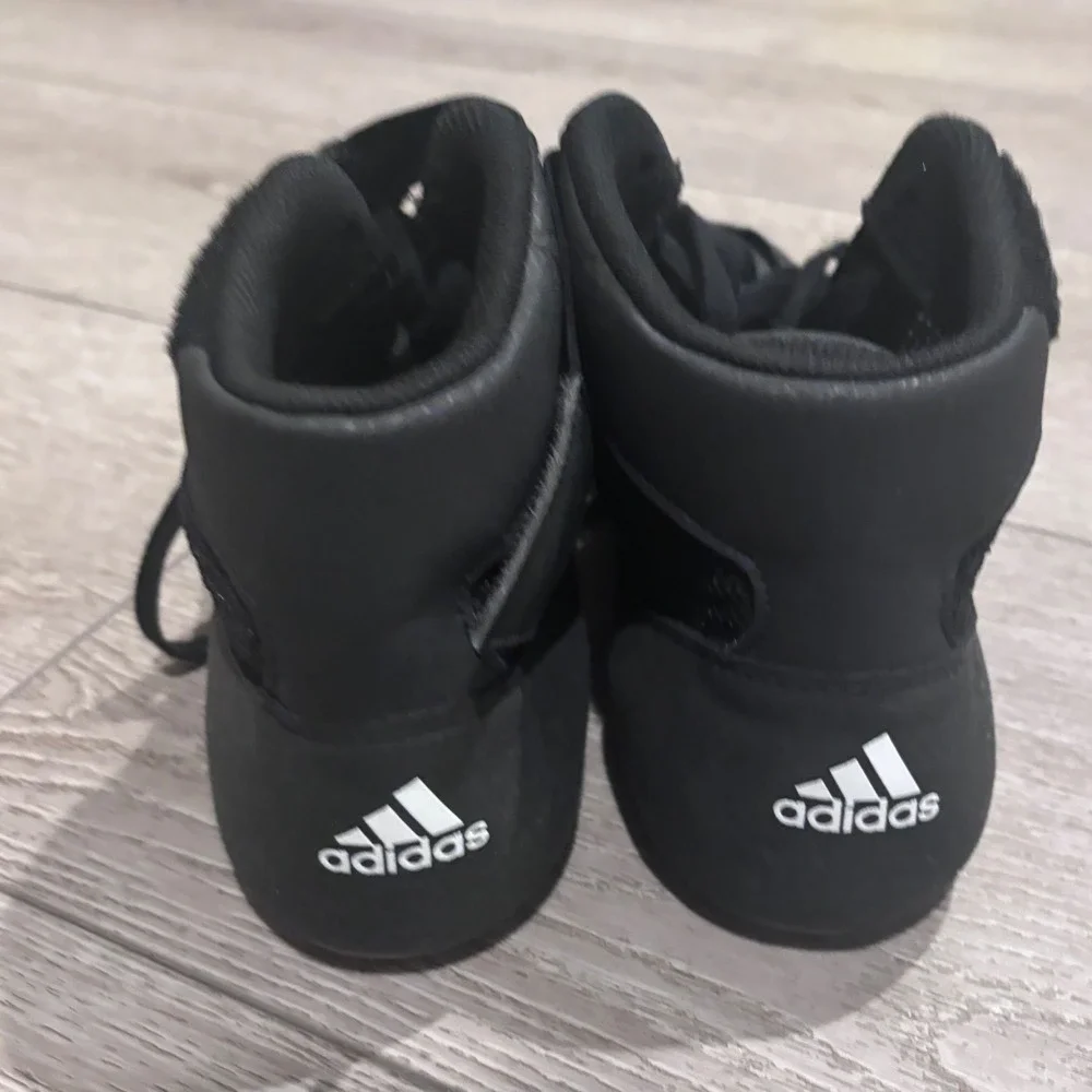 adidas hvc wrestling